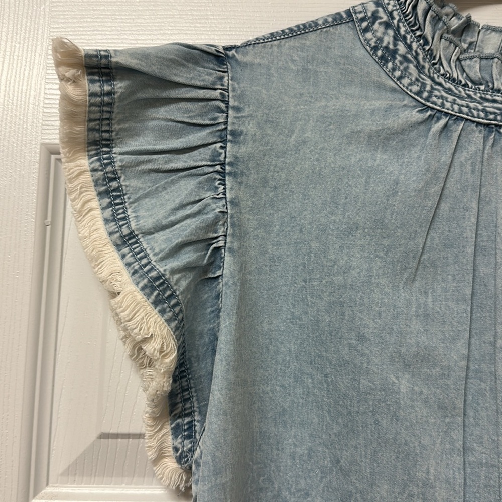 THML Ruffle Neck Top NWT - Picture 3 of 6